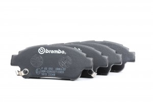 Комплект тормозных колодок, диско P83050 BREMBO