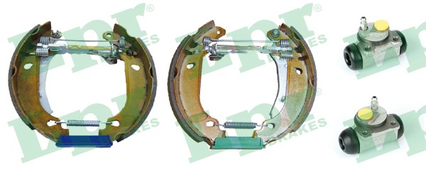 Комплект тормозных колодок OEK113 LPR