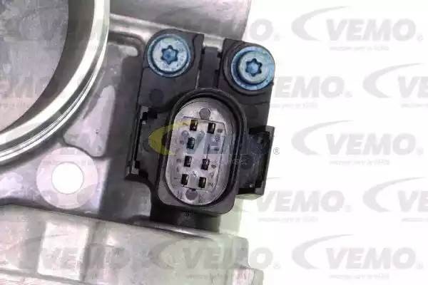 Патрубок дроссельной заслонки V10-81-0018 VEMO