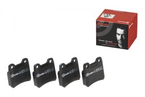 Комплект тормозных колодок, диско P 59 018 BREMBO