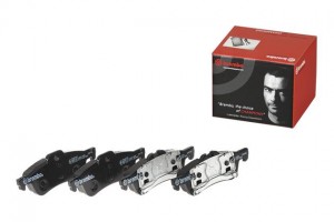 Комплект тормозных колодок, диско P06032 BREMBO