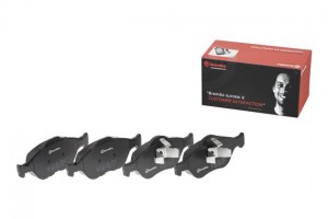 Комплект тормозных колодок, диско P24055 BREMBO