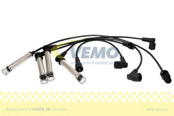 Ккомплект проводов зажигания V40-70-0022 VEMO