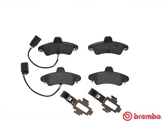 Комплект тормозных колодок, диско P24038 BREMBO