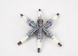 Свеча зажигания BKR7E NGK NTK