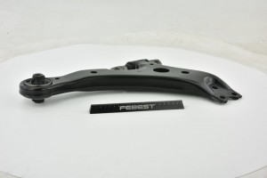Рычаг подвески 0124-MCV30RH FEBEST