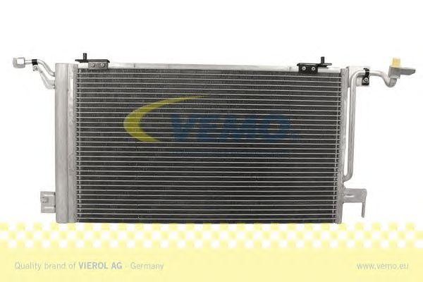 Конденсатор, кондиционер V22-62-0001 VEMO