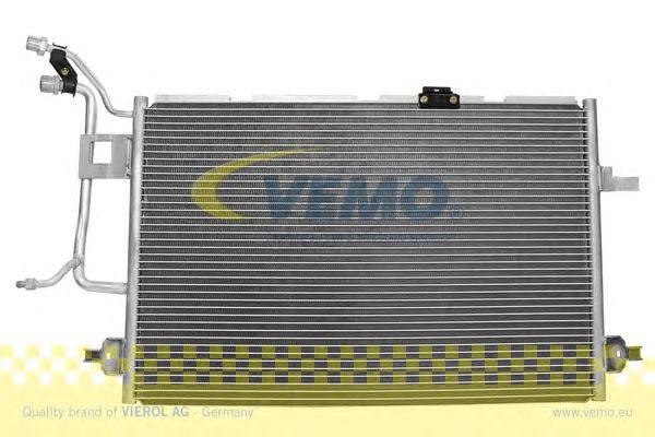 Конденсатор, кондиционер V15-62-1014 VEMO