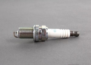 Свеча зажигания A0031599703 MERCEDES BENZ