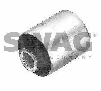 Подвеска, рычаг независимой подвески колеса 10 60 0026 SWAG