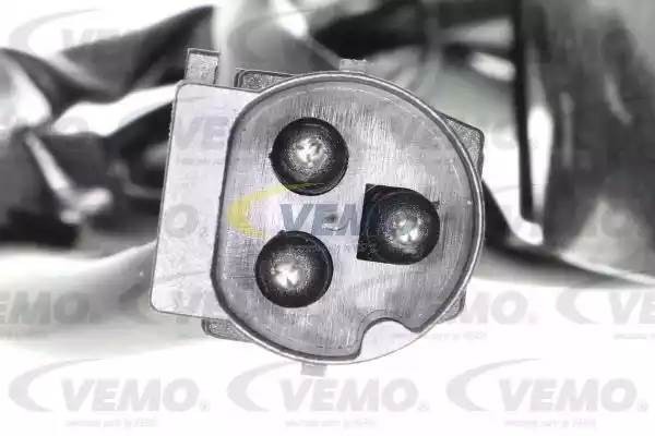 Вентилятор, конденсатор кондиционера V20-02-1054-1 VEMO