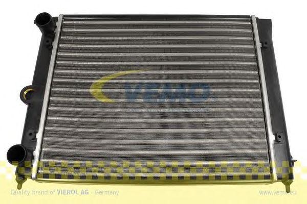 Радиатор, охлаждение двигател V15-60-5029 VEMO
