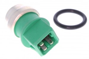 Температурный датчик охлаждающей жидкости V46-72-0033 VEMO