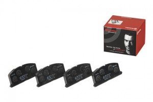 Комплект тормозных колодок, диско P83011 BREMBO