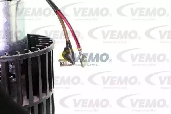 вентилятор салона V25031610 VEMO