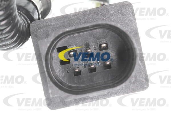 Патрубок дроссельной заслонки V20-81-0004 VEMO