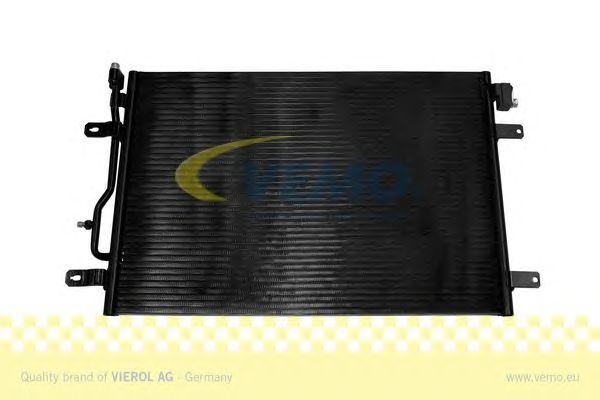 Конденсатор, кондиционер V15-62-1010 VEMO