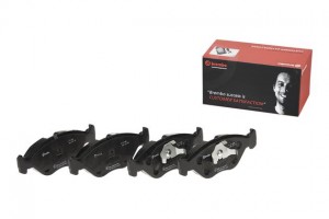 Комплект тормозных колодок, диско P71005 BREMBO