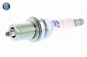 Свеча зажигания V99-75-0023 VEMO