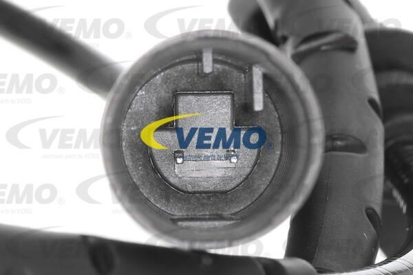 Датчик, частота вращения колеса V20-72-0499 VEMO