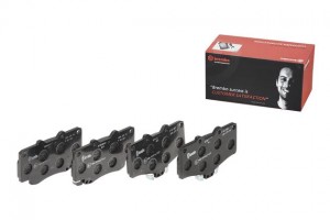 Комплект тормозных колодок, диско P83009 BREMBO