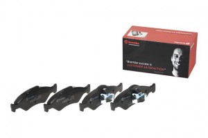 Комплект тормозных колодок, диско P24054 BREMBO