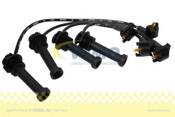Ккомплект проводов зажигания V25700002 VEMO