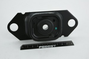 Подушка двигателя NM-K12RR FEBEST