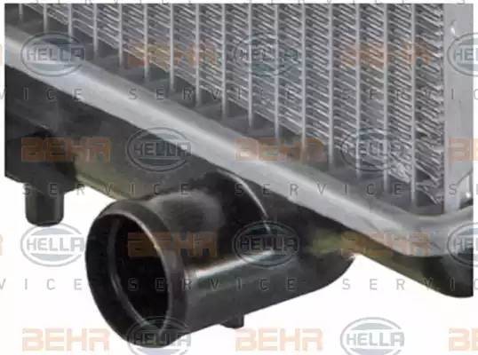 Радиатор, охлаждение двигател 8MK 376 724-671 HELLA