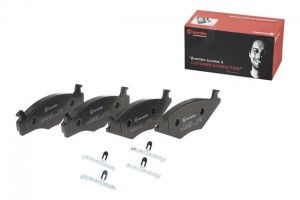 Комплект тормозных колодок, диско P85005 BREMBO