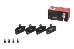 Комплект тормозных колодок, диско P 23 018 BREMBO
