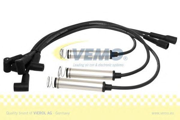 Ккомплект проводов зажигания V40-70-0020 VEMO
