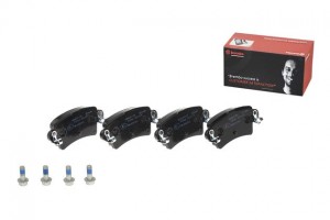 Комплект тормозных колодок, диско P59040 BREMBO
