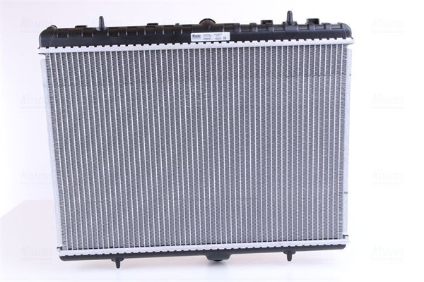 Радиатор, охлаждение двигател 63621A NISSENS