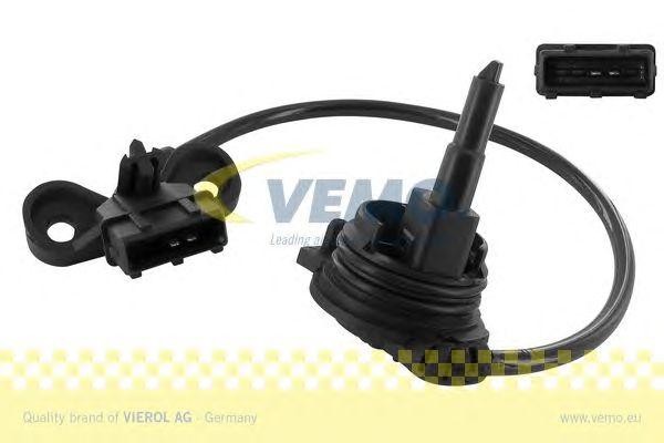Выключатель, фара заднего хода V10-73-0141 VEMO