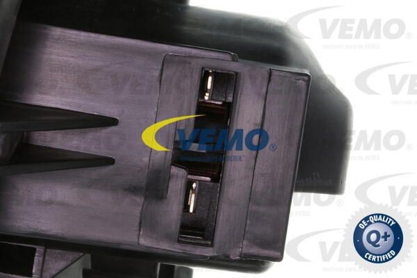 вентилятор салона V46-03-1361 VEMO