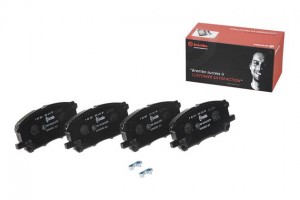 Комплект тормозных колодок, диско P83067 BREMBO