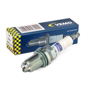 Свеча зажигания V99-75-0007 VEMO
