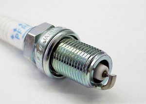 Свеча зажигания PFR7B NGK NTK