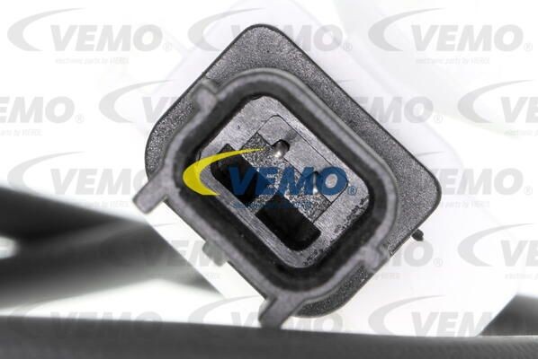 Генератор V30-13-33140 VEMO