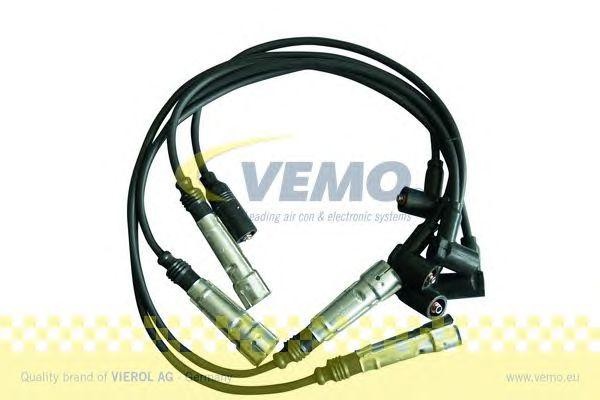 Ккомплект проводов зажигания V10700017 VEMO