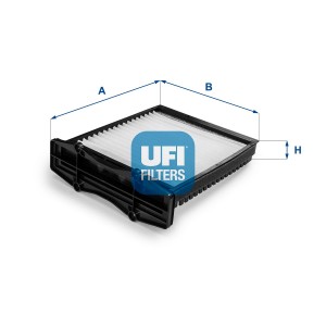 Воздушный фильтр 30.805.00 UFI