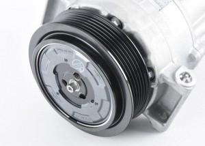 Компрессор кондиционера A0022306511 MERCEDES BENZ