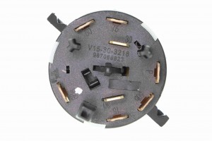 Переключатель зажигания V15-80-3218 VEMO