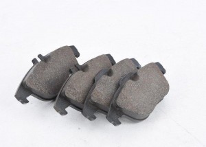 Колодки тормозные дисковые A 005 420 42 20 MERCEDES BENZ