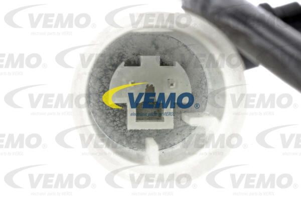 Сигнализатор, износ тормозных колодок V20-72-5126 VEMO