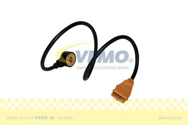 Датчик детонации V10-72-0940 VEMO