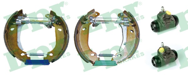 Комплект тормозных колодок OEK138 LPR