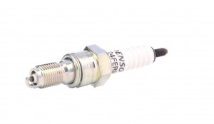 Свеча зажигания U24FER9 DENSO