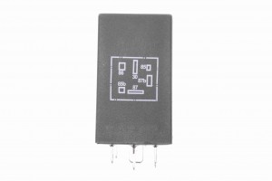 Реле, топливный насос V40-71-0002 VEMO